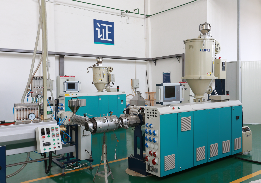 Penyelenggaraan extruder skru tunggal